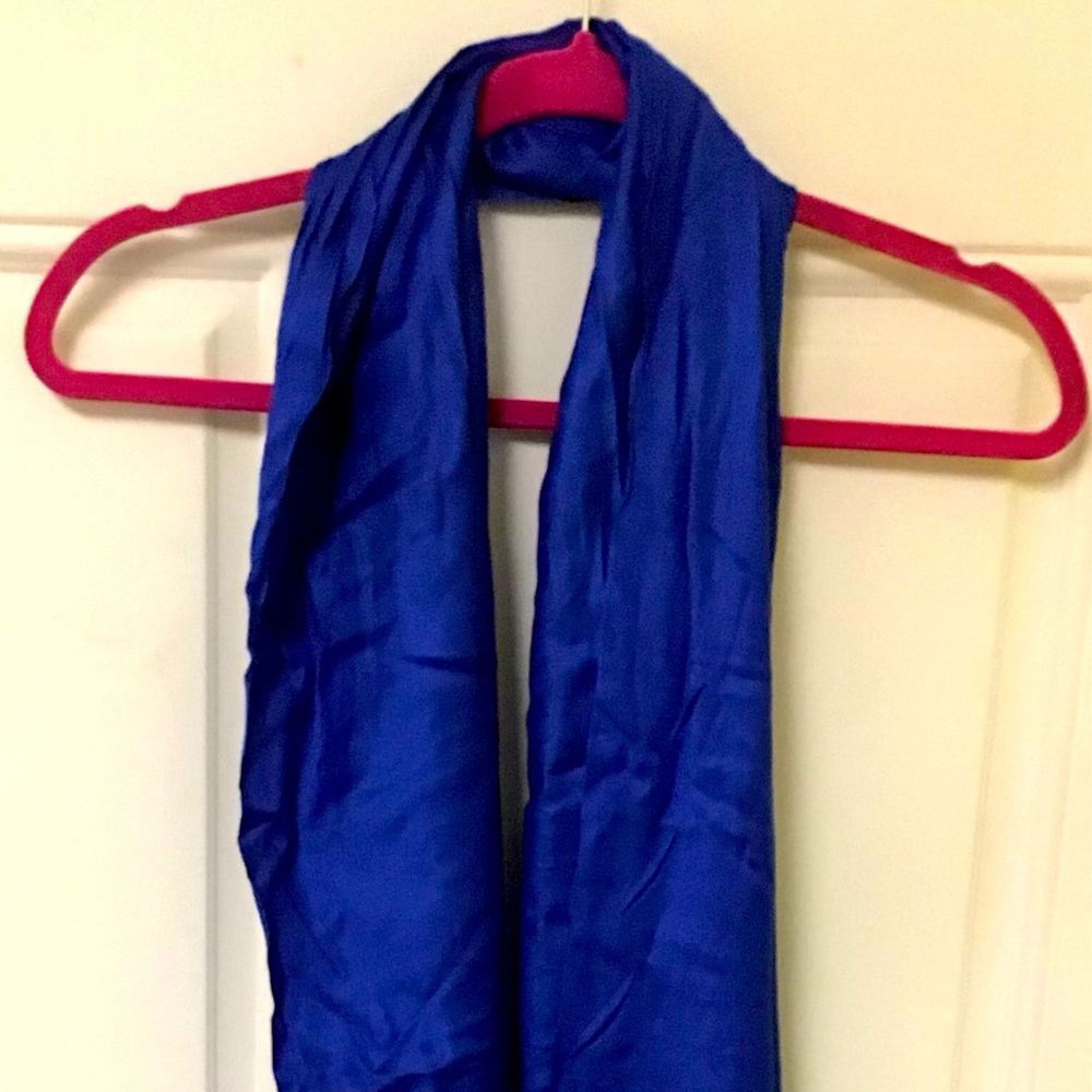 Liz Claiborne Blue Scarf